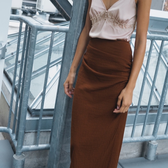 NWTs zara draped front midi skirt - Picture 6 of 16